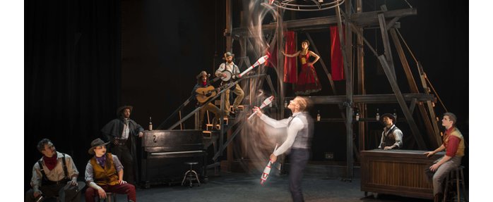 L'époustouflant spectacle du Cirque Eloize, « Saloon » fait le tour du monde !